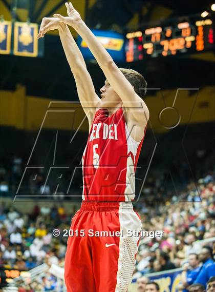 Thumbnail 3 in Bishop O'Dowd vs. Mater Dei (CIF State Open Division Final) photogallery.