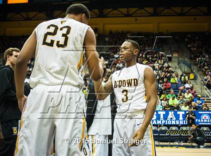 Thumbnail 1 in Bishop O'Dowd vs. Mater Dei (CIF State Open Division Final) photogallery.