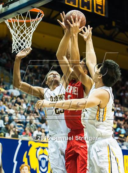 Thumbnail 2 in Bishop O'Dowd vs. Mater Dei (CIF State Open Division Final) photogallery.