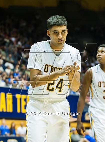 Thumbnail 1 in Bishop O'Dowd vs. Mater Dei (CIF State Open Division Final) photogallery.