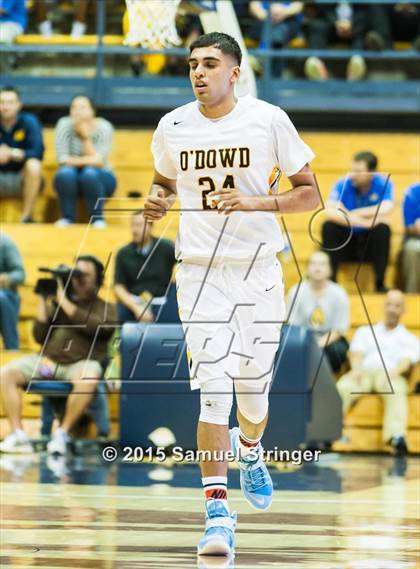 Thumbnail 2 in Bishop O'Dowd vs. Mater Dei (CIF State Open Division Final) photogallery.