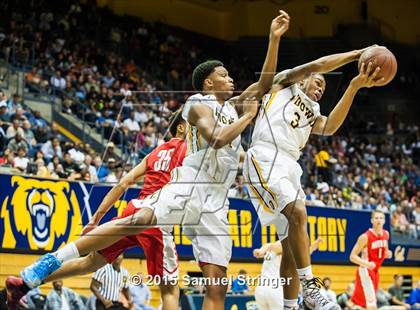 Thumbnail 3 in Bishop O'Dowd vs. Mater Dei (CIF State Open Division Final) photogallery.
