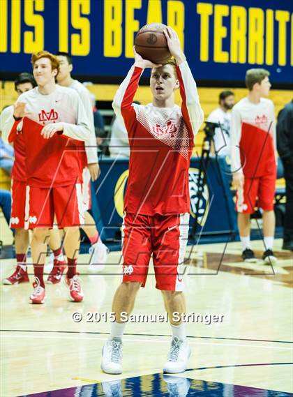 Thumbnail 3 in Bishop O'Dowd vs. Mater Dei (CIF State Open Division Final) photogallery.