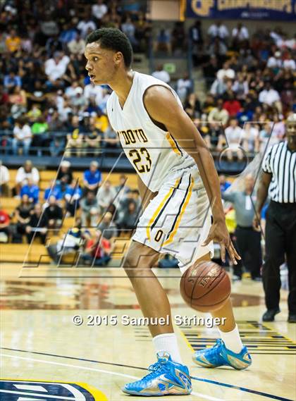 Thumbnail 2 in Bishop O'Dowd vs. Mater Dei (CIF State Open Division Final) photogallery.