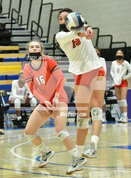 Thumbnail 3 in Hillsdale @ Harvard-Westlake (CIF State D1 Final) photogallery.