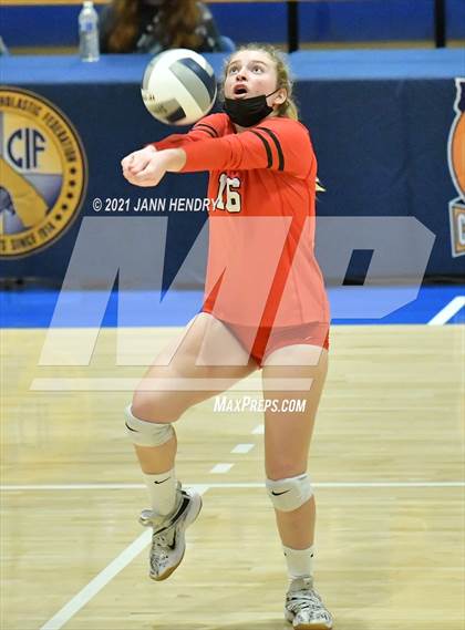 Thumbnail 2 in Hillsdale @ Harvard-Westlake (CIF State D1 Final) photogallery.