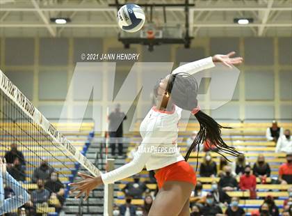 Thumbnail 3 in Hillsdale @ Harvard-Westlake (CIF State D1 Final) photogallery.