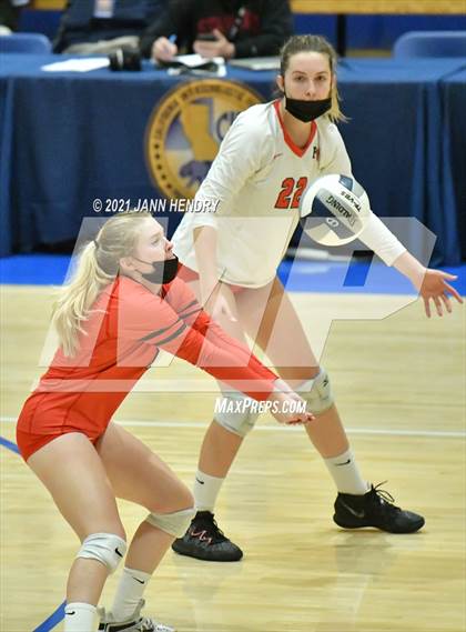 Thumbnail 3 in Hillsdale @ Harvard-Westlake (CIF State D1 Final) photogallery.
