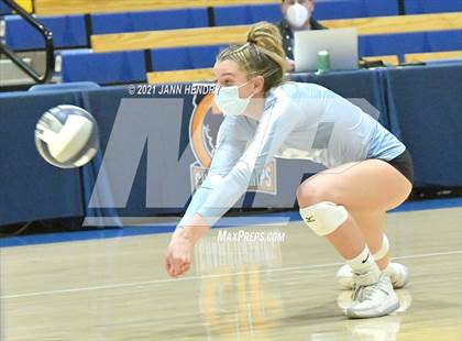 Thumbnail 3 in Hillsdale @ Harvard-Westlake (CIF State D1 Final) photogallery.