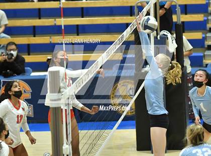 Thumbnail 1 in Hillsdale @ Harvard-Westlake (CIF State D1 Final) photogallery.