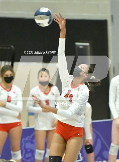Thumbnail 2 in Hillsdale @ Harvard-Westlake (CIF State D1 Final) photogallery.