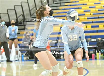 Thumbnail 2 in Hillsdale @ Harvard-Westlake (CIF State D1 Final) photogallery.