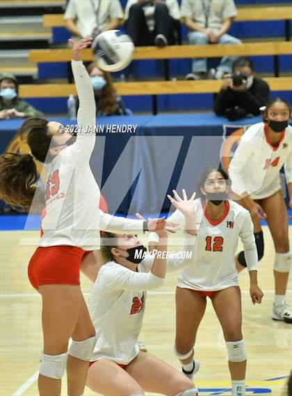Thumbnail 3 in Hillsdale @ Harvard-Westlake (CIF State D1 Final) photogallery.