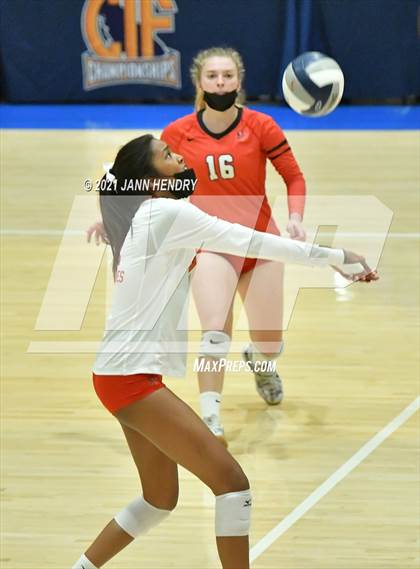 Thumbnail 1 in Hillsdale @ Harvard-Westlake (CIF State D1 Final) photogallery.