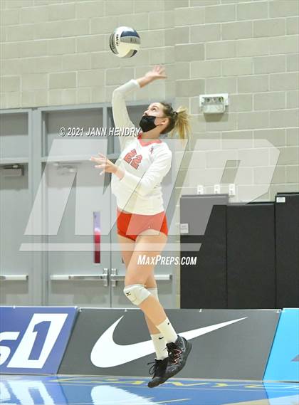Thumbnail 2 in Hillsdale @ Harvard-Westlake (CIF State D1 Final) photogallery.