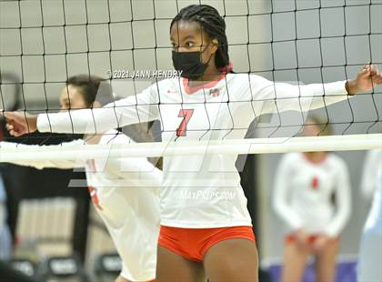 Thumbnail 2 in Hillsdale @ Harvard-Westlake (CIF State D1 Final) photogallery.