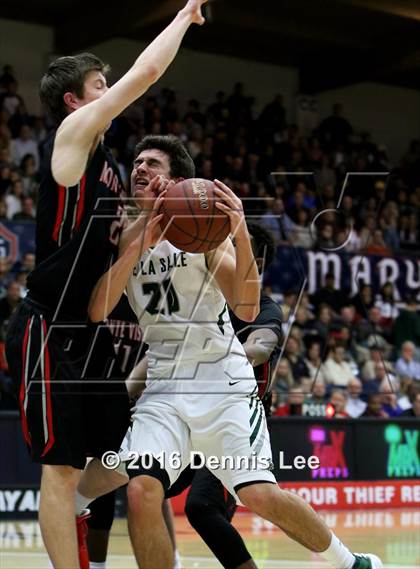 Thumbnail 2 in De La Salle vs. Monte Vista (CIF NCS D1 Final) photogallery.