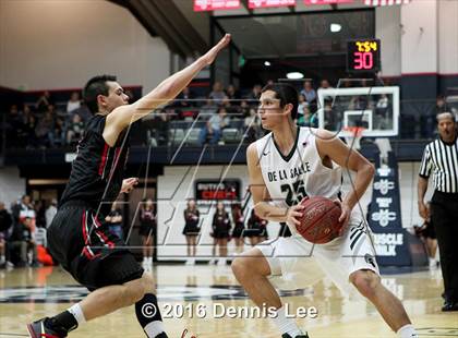 Thumbnail 3 in De La Salle vs. Monte Vista (CIF NCS D1 Final) photogallery.
