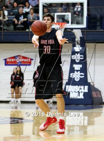 Thumbnail 2 in De La Salle vs. Monte Vista (CIF NCS D1 Final) photogallery.