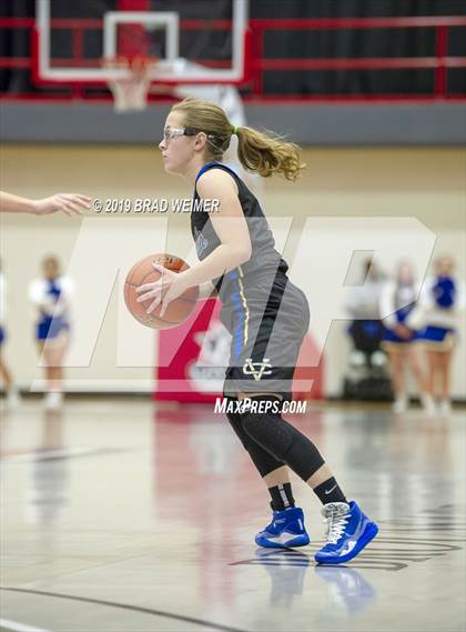 Thumbnail 2 in Vandebilt Catholic vs. E. D. White photogallery.