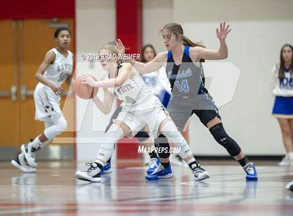 Thumbnail 3 in Vandebilt Catholic vs. E. D. White photogallery.