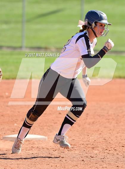 Thumbnail 2 in Rock Canyon vs. Pomona (CHSAA 5A Region 2 Playoff) photogallery.