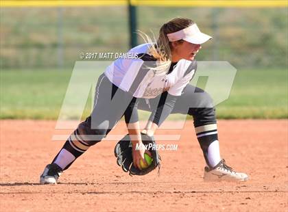 Thumbnail 1 in Rock Canyon vs. Pomona (CHSAA 5A Region 2 Playoff) photogallery.