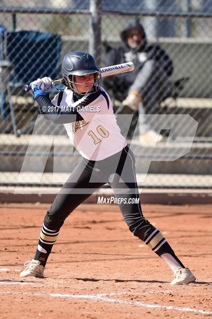 Thumbnail 2 in Rock Canyon vs. Pomona (CHSAA 5A Region 2 Playoff) photogallery.