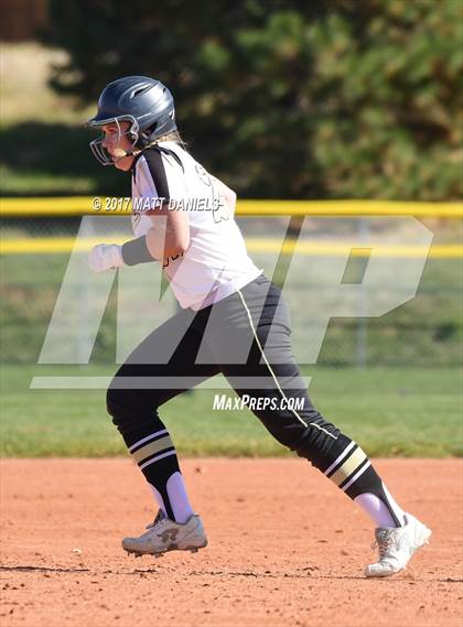 Thumbnail 2 in Rock Canyon vs. Pomona (CHSAA 5A Region 2 Playoff) photogallery.