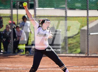 Thumbnail 2 in Rock Canyon vs. Pomona (CHSAA 5A Region 2 Playoff) photogallery.