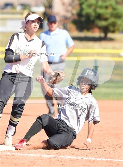 Thumbnail 2 in Rock Canyon vs. Pomona (CHSAA 5A Region 2 Playoff) photogallery.
