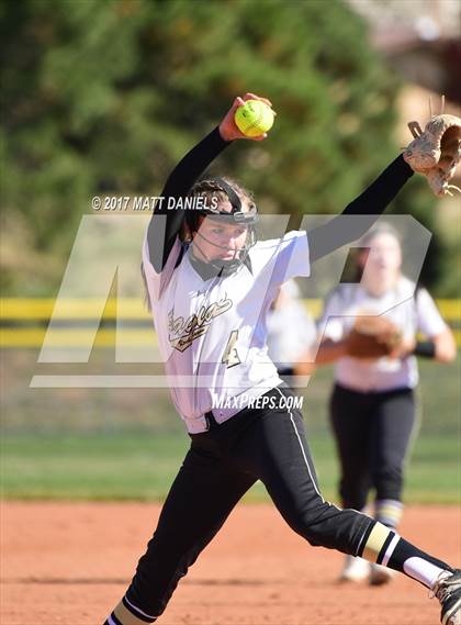 Thumbnail 2 in Rock Canyon vs. Pomona (CHSAA 5A Region 2 Playoff) photogallery.