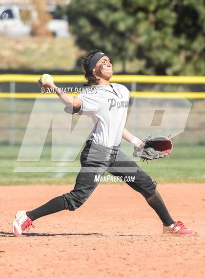 Thumbnail 3 in Rock Canyon vs. Pomona (CHSAA 5A Region 2 Playoff) photogallery.
