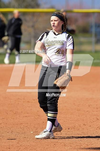 Thumbnail 2 in Rock Canyon vs. Pomona (CHSAA 5A Region 2 Playoff) photogallery.