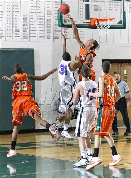 Thumbnail 3 in Ardrey Kell vs East Lincoln (Bank Holiday Classic) photogallery.