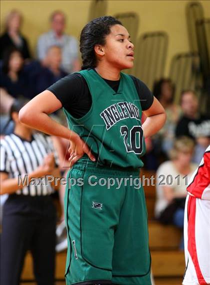 Thumbnail 2 in Inglewood vs. Harvard-Westlake (CIF State D2 SoCal Playoffs) photogallery.