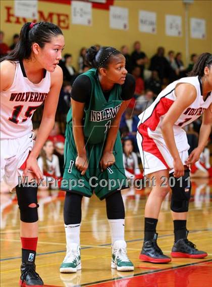 Thumbnail 3 in Inglewood vs. Harvard-Westlake (CIF State D2 SoCal Playoffs) photogallery.