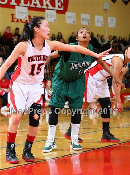 Thumbnail 1 in Inglewood vs. Harvard-Westlake (CIF State D2 SoCal Playoffs) photogallery.