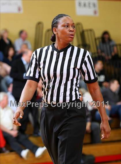 Thumbnail 1 in Inglewood vs. Harvard-Westlake (CIF State D2 SoCal Playoffs) photogallery.