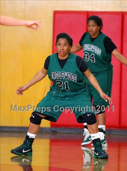 Thumbnail 1 in Inglewood vs. Harvard-Westlake (CIF State D2 SoCal Playoffs) photogallery.