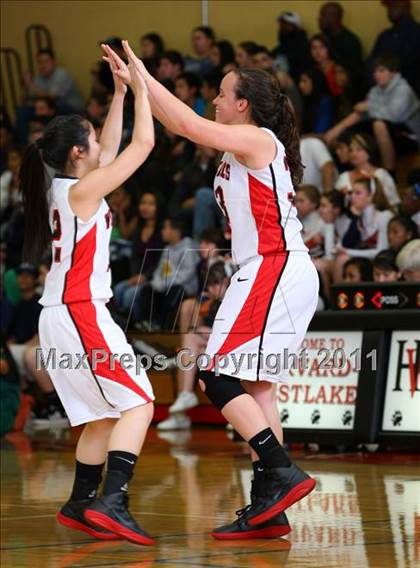 Thumbnail 1 in Inglewood vs. Harvard-Westlake (CIF State D2 SoCal Playoffs) photogallery.