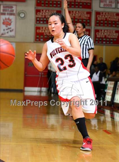 Thumbnail 3 in Inglewood vs. Harvard-Westlake (CIF State D2 SoCal Playoffs) photogallery.