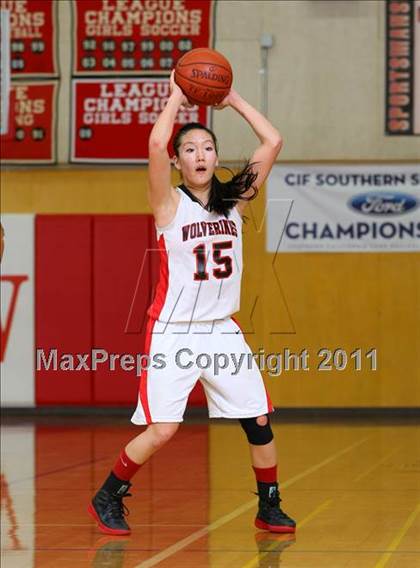 Thumbnail 3 in Inglewood vs. Harvard-Westlake (CIF State D2 SoCal Playoffs) photogallery.