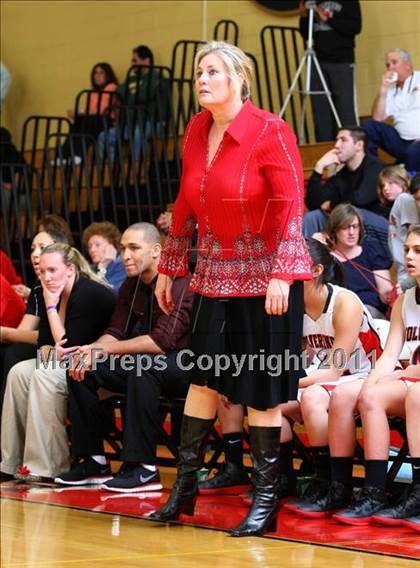 Thumbnail 3 in Inglewood vs. Harvard-Westlake (CIF State D2 SoCal Playoffs) photogallery.