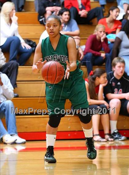 Thumbnail 3 in Inglewood vs. Harvard-Westlake (CIF State D2 SoCal Playoffs) photogallery.