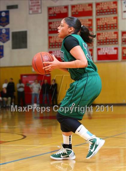Thumbnail 2 in Inglewood vs. Harvard-Westlake (CIF State D2 SoCal Playoffs) photogallery.