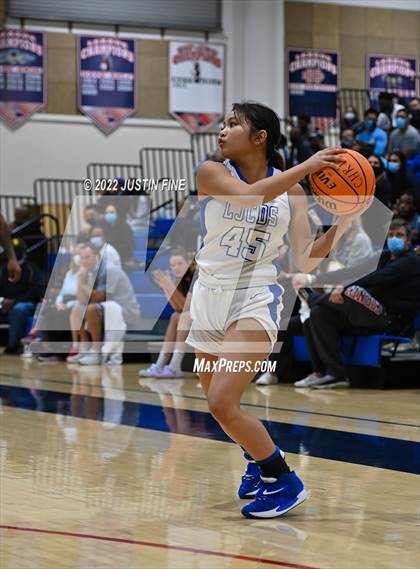 Thumbnail 1 in Victory Christian Academy vs. La Jolla Country Day photogallery.