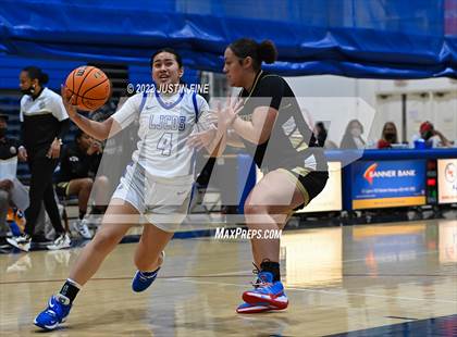 Thumbnail 1 in Victory Christian Academy vs. La Jolla Country Day photogallery.