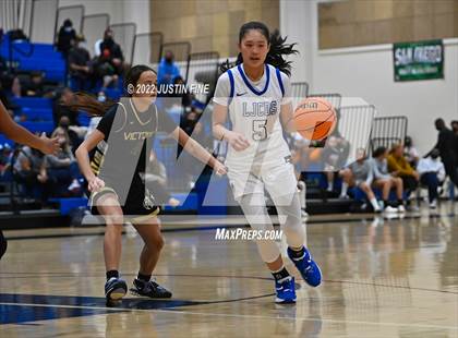Thumbnail 2 in Victory Christian Academy vs. La Jolla Country Day photogallery.