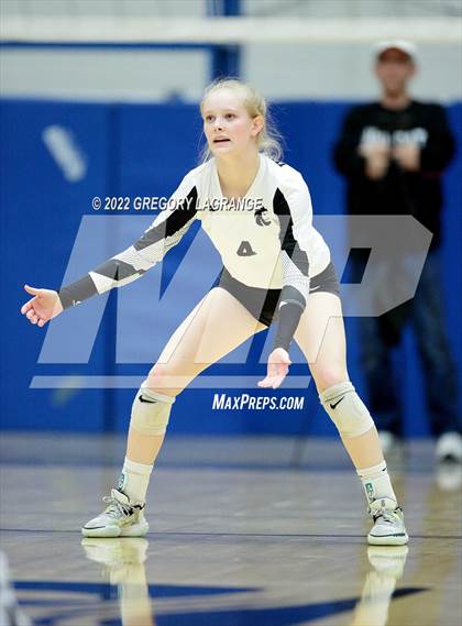 Thumbnail 1 in Guyer vs. Keller (UIL 6A Regional Quarterfinals) photogallery.